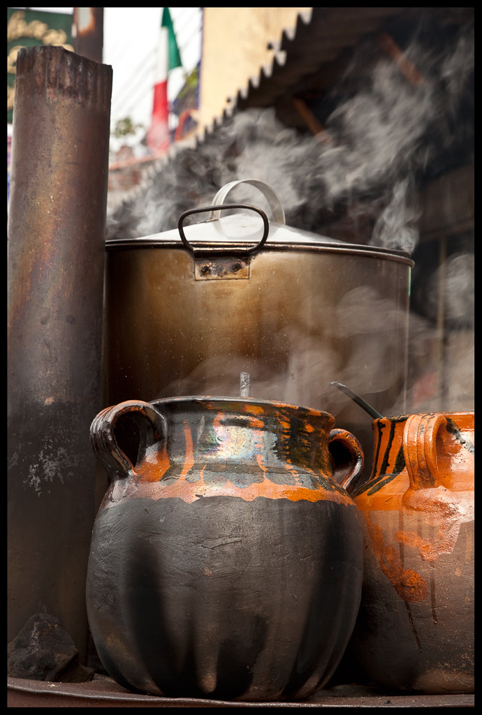 Postal. Foto de autor.  "Atole y Tamales"